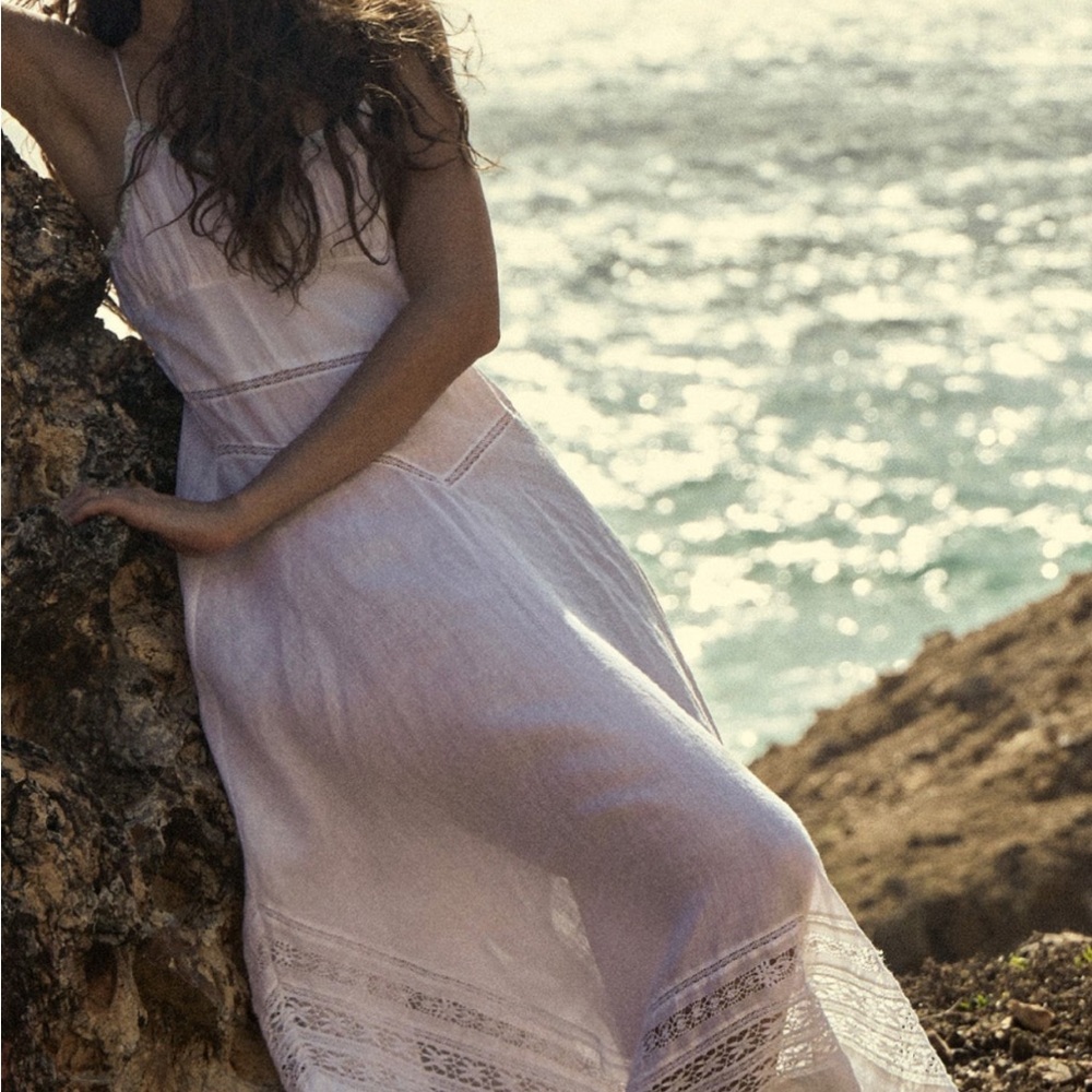 ISO - looking for sanna done dress. Size xs-m